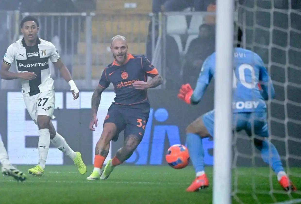 齐沃激活5000万飞翼,国米客场奏凯稳坐意甲榜首,冬窗补强目标锁定